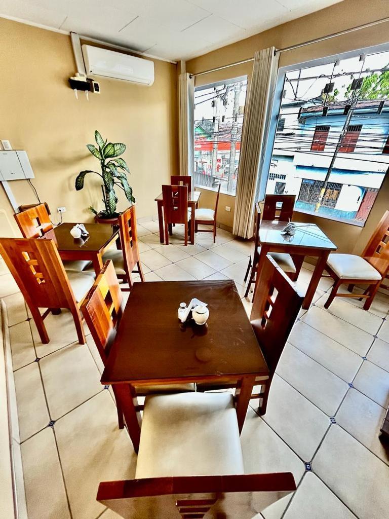 Fitzcarrald Hotel 이키토스 외부 사진